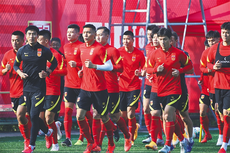 雄鹿vs凯尔特人前瞻：字母哥继续缺席，布朗带队冲击6连胜（雄鹿对阵凯尔特人前瞻：字母哥仍缺席，布朗率队冲击六连胜）