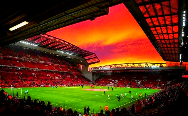 足球比赛的节奏掌控技巧（如何掌控足球比赛节奏）