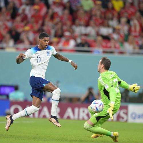 公牛vs勇士前瞻：公牛6连败状态低迷，勇士背靠背冲两连胜（公牛对阵勇士前瞻：公牛陷六连败低迷，勇士背靠背力争两连胜）