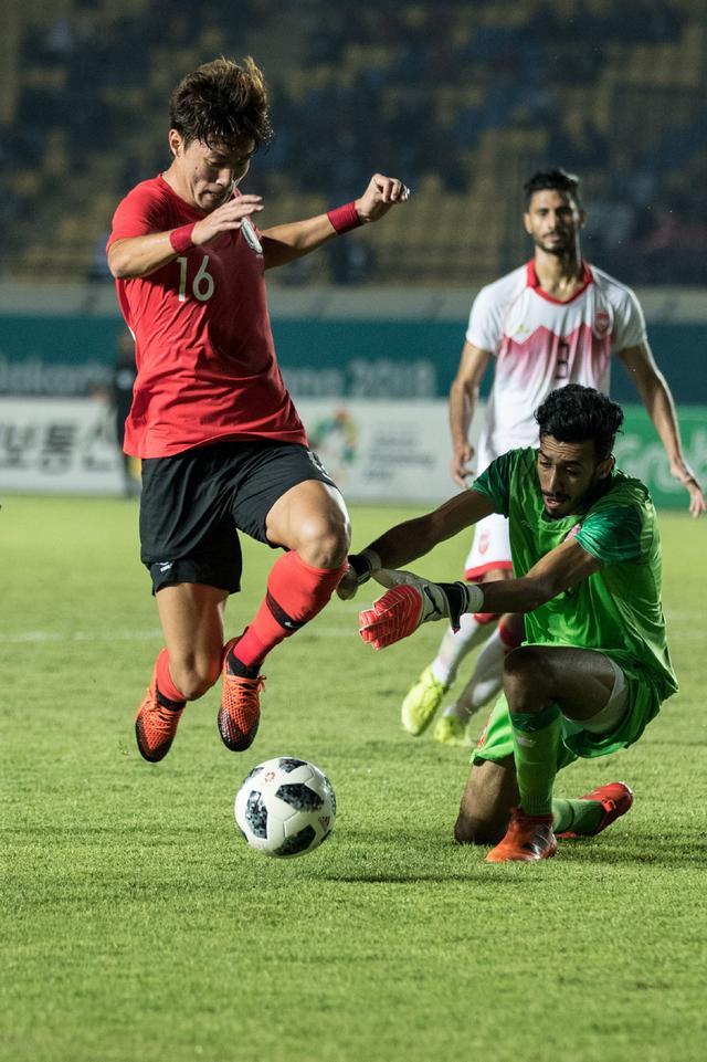 戏剧性拉满，内马尔自八月初后首次破门随后又送出一粒点球（戏剧反转：内马尔八月初后首球入账，随后又送点球）