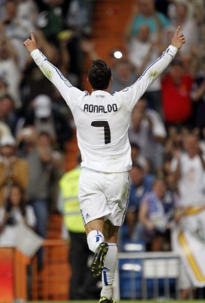 U22国足12月集训并参加U23亚洲杯29人名单：王钰栋、徐彬入选（U22国足12月集训名单公布，29人征战U23亚洲杯：王钰栋、徐彬在列）