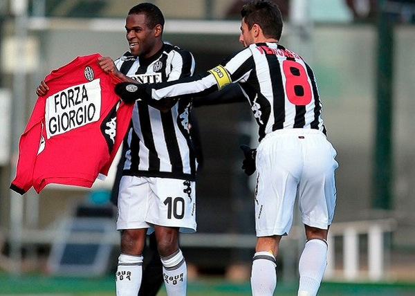 亨里希斯：基米希常会来问候受伤的我；想以主力身份踢世界杯（亨里希斯：基米希经常关心我的伤情，盼以主力征战世界杯）